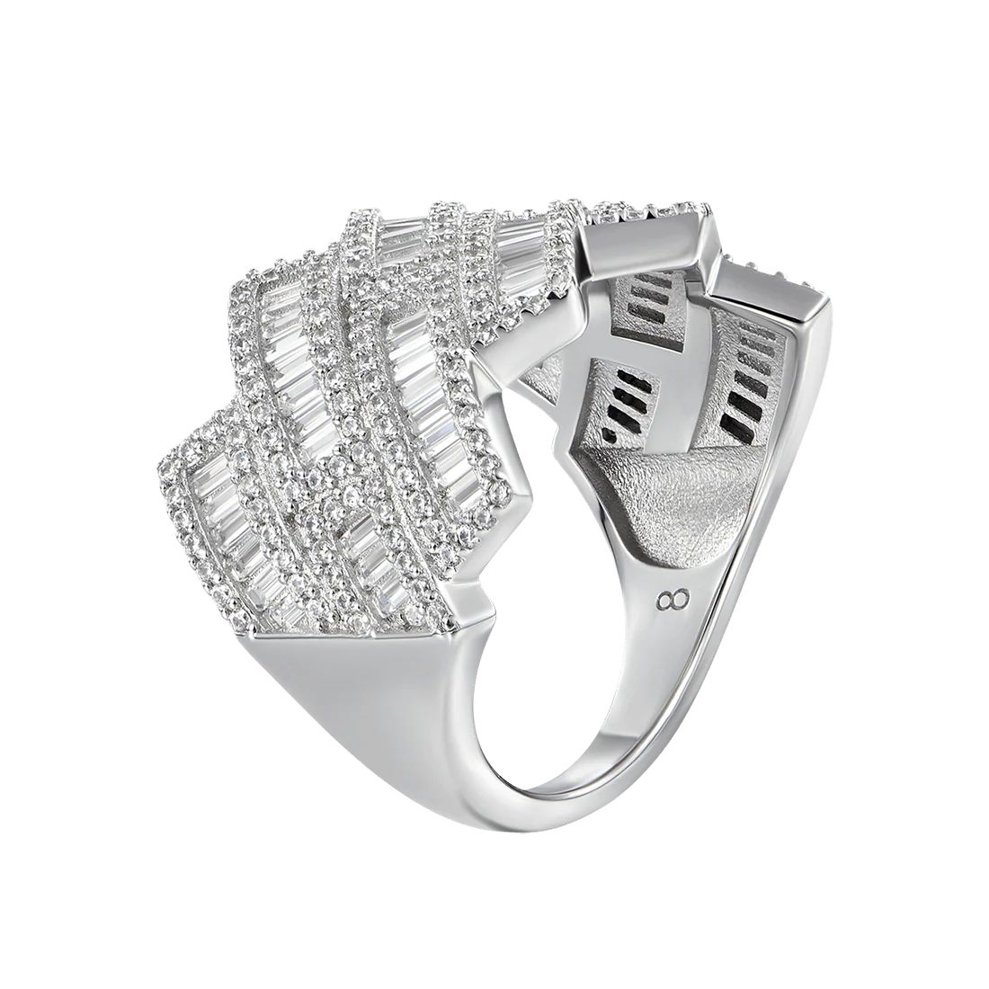 4.5ct Lab Diamond Weave Ring side profile, baguette cut lab diamond detail