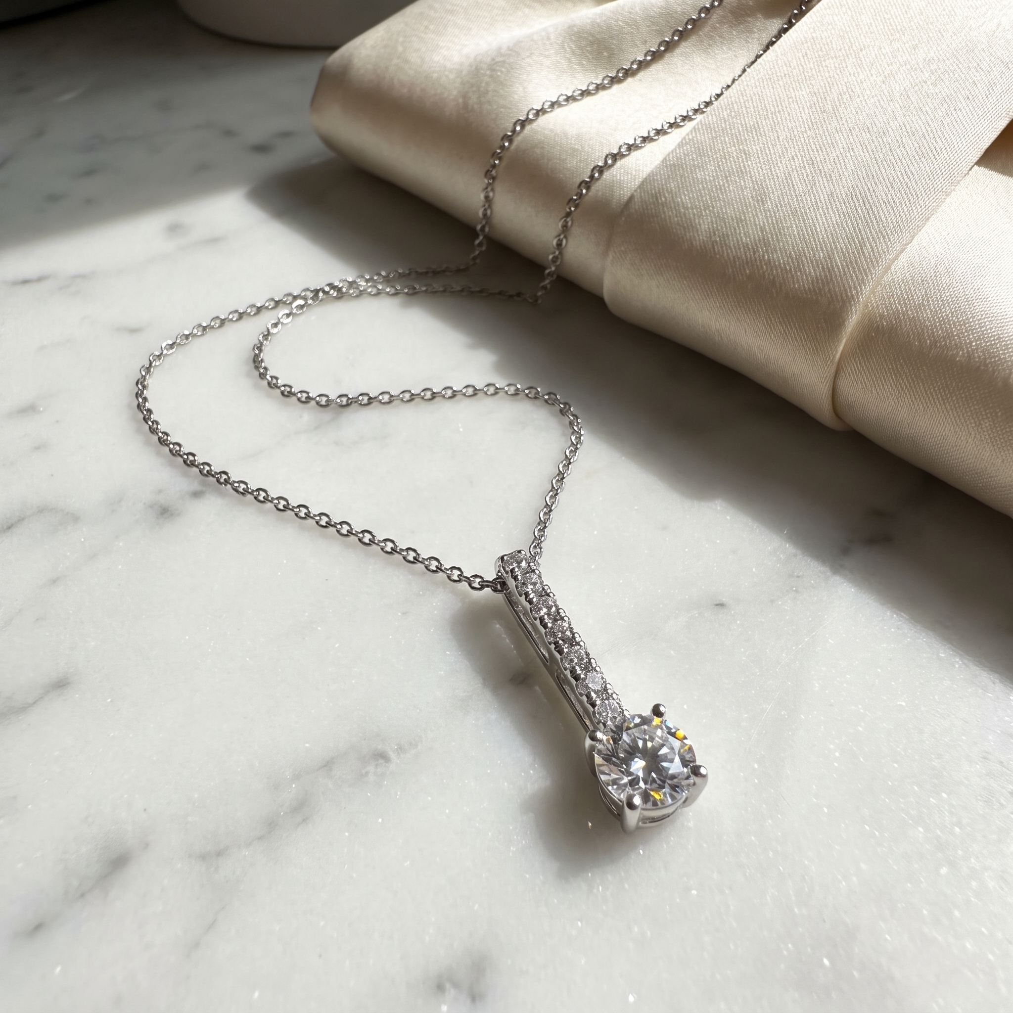 1.4ct drop pendant lab grown diamond necklace