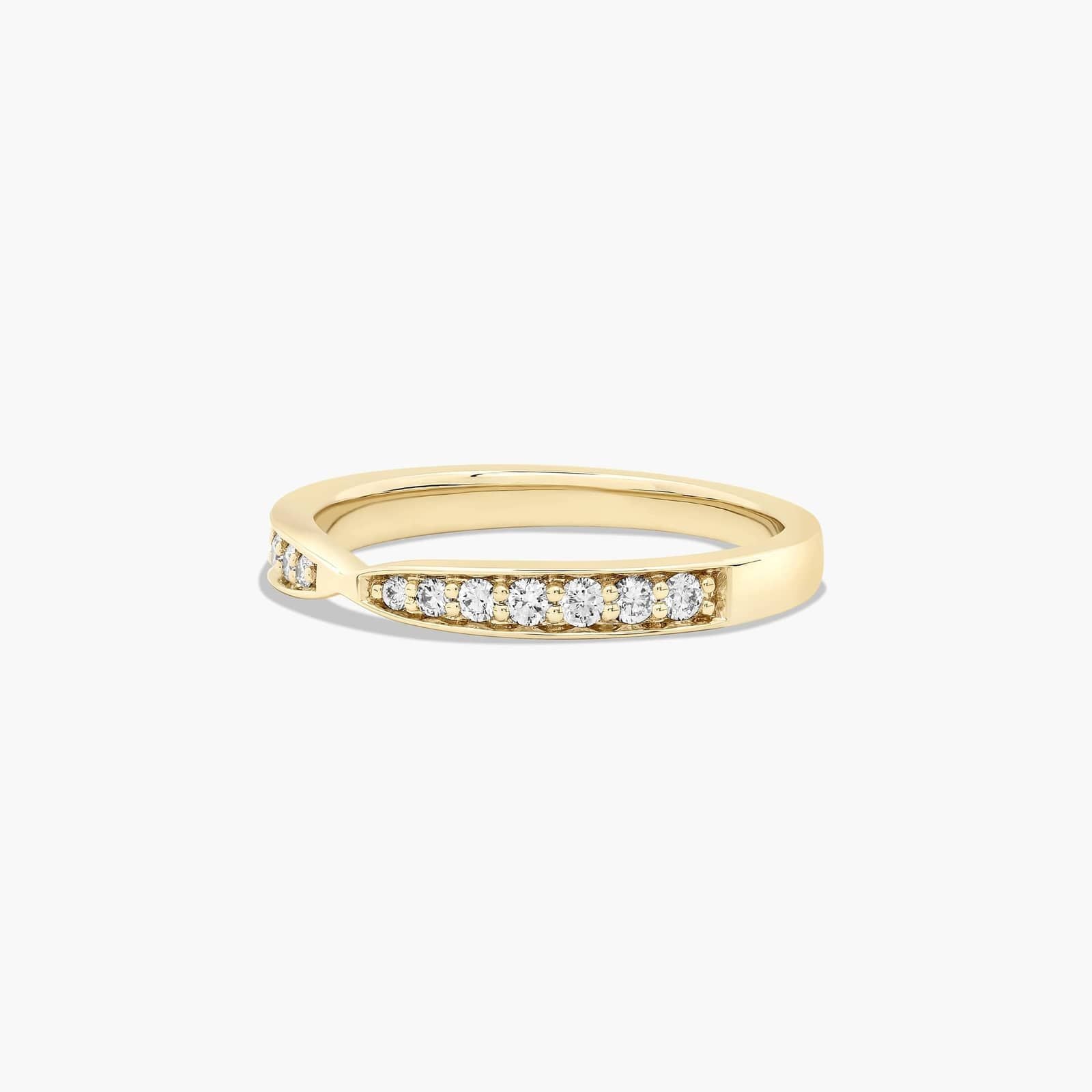 Women's 0.21ct Tapered Pavé Diamond Wedding Ring side profile | lab diamond detail