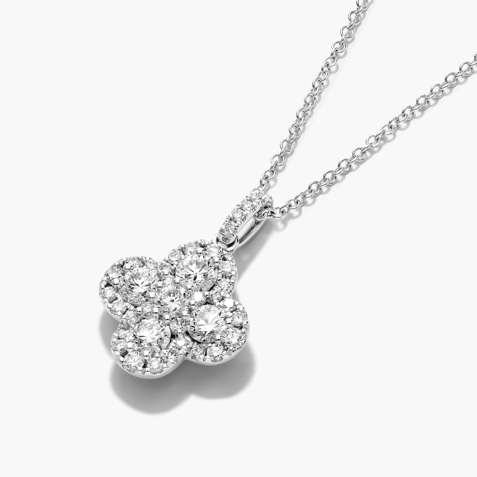 Women's 1ct Diamond Clover Pendant Necklace side profile | lab diamond detail