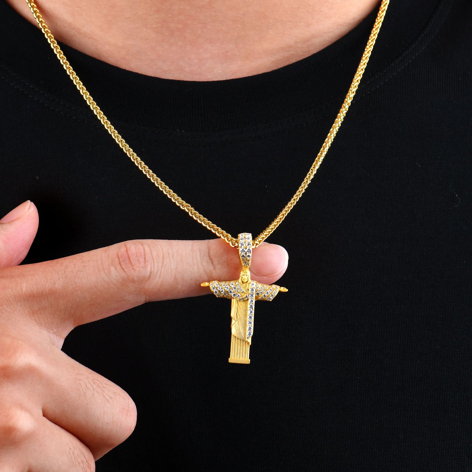 5.5ct Lab Diamond Christ Redeemer Pendant side profile, lab diamond detail
