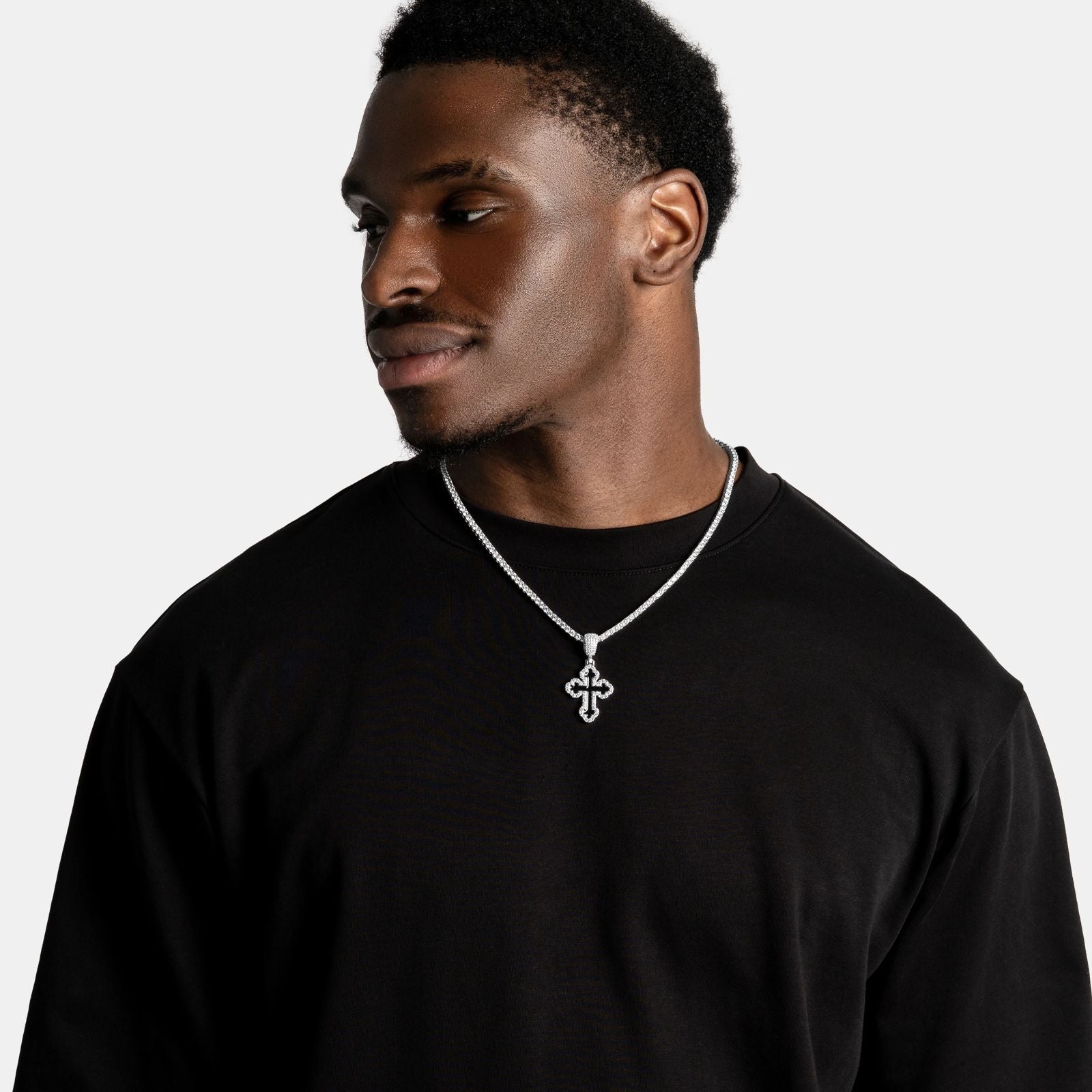 1.1ct Lab Diamond Cross Pendant side profile, lab diamond detail