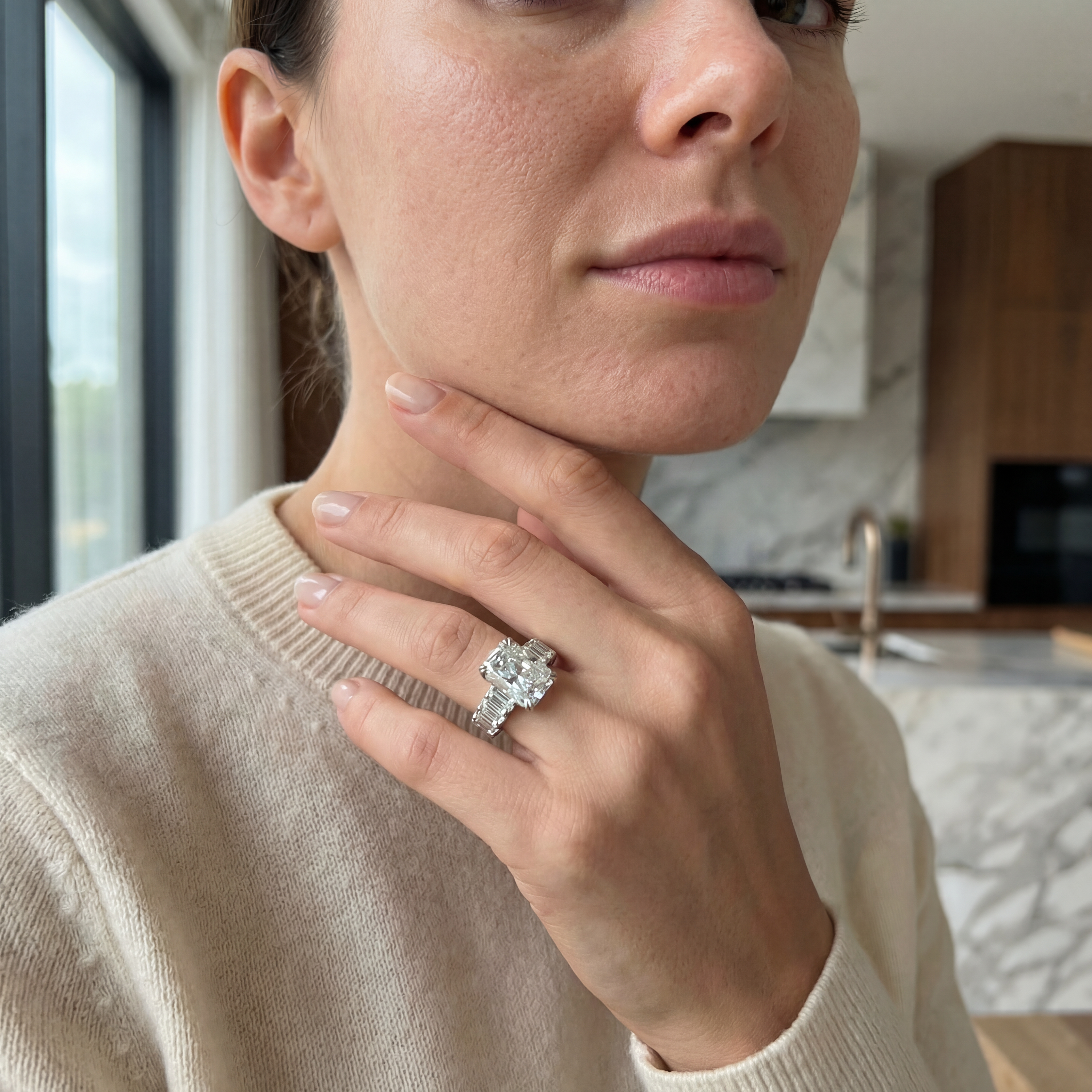 Women's 4ct Cushion Cut Diamond Ring with Emerald Side Stones | 10K Gold | Draco Diamond