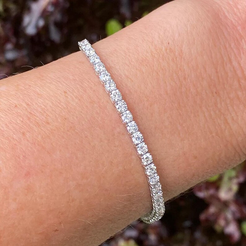 5ct Lab Grown Diamond Tennis Bracelet | Round Brilliant | IGI Certified VS+ DEF | Silver, 10K-18K Gold & Platinum | Draco Diamond